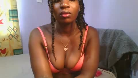 Snapshot of horny_hearts chatting on February 5, 5:20 am phanice online show from February 5, 5:20 am