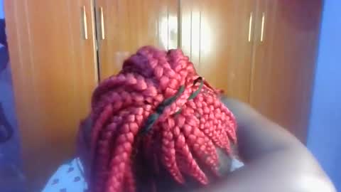 Snapshot of horny_hearts chatting on September 22, 4:53 pm phanice online show from September 22, 4:53 pm