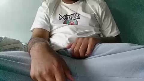 horny_hunk18 online show from May 10, 4:23 pm