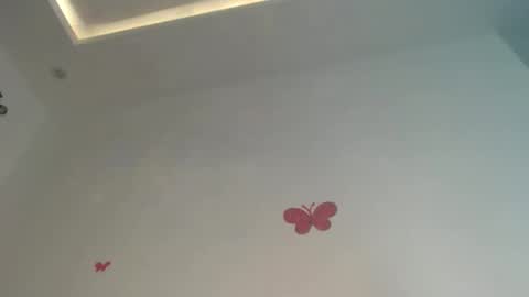 Snapshot of horny_iris chatting on March 31, 7:47 pm Iris online show from March 31, 7:47 pm