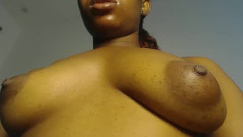 Snapshot of horny_iris chatting on April 11, 7:51 pm Iris online show from April 11, 7:51 pm