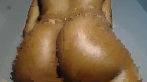 Snapshot of horny_iris chatting on May 19, 2:18 am Iris online show from May 19, 2:18 am