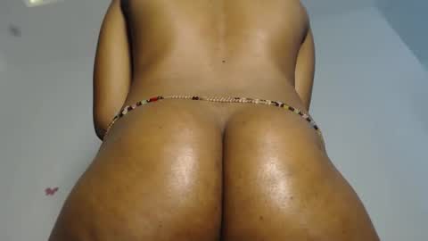 Snapshot of horny_iris chatting on May 20, 7:42 pm Iris online show from May 20, 7:42 pm