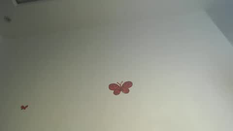 Snapshot of horny_iris chatting on June 16, 8:33 pm Iris online show from June 16, 8:33 pm