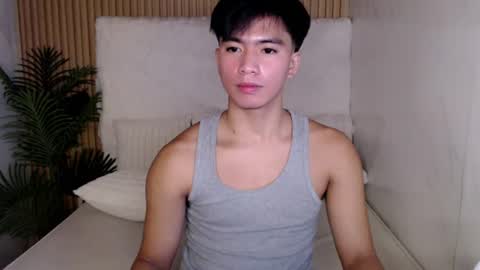 Snapshot of horny_jamesxx chatting on July 5, 5:31 pm cum boy james online show from July 5, 5:31 pm