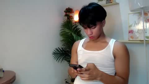 Snapshot of horny_jamesxx chatting on July 20, 4:53 pm cum boy james online show from July 20, 4:53 pm