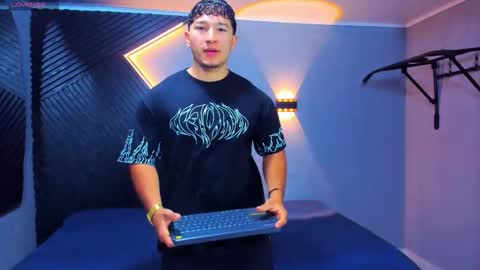 horny_nick18 online show from March 13, 11:28 am