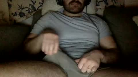 Snapshot of horny_thick_cock chatting on December 22, 4:17 am horny_thick_cock online show from December 22, 4:17 am