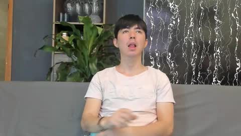 Alex and Camilo online show from October 6, 8:28 pm