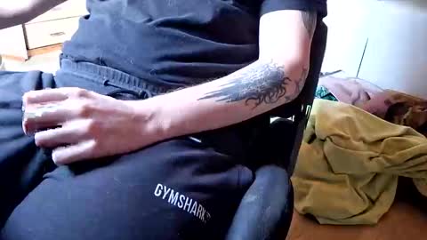 hornyandopenminded online show from October 30, 1:34 pm