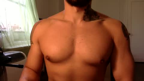 hornybbcxx online show from December 4, 7:23 pm