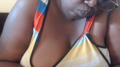 Snapshot of hornybigtitts chatting on January 14, 12:24 pm monica zain online show from January 14, 12:24 pm