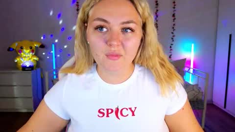 HornyCakee online show from September 17, 9:44 am