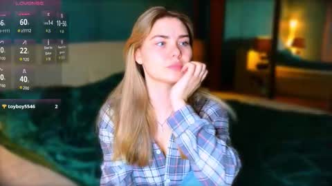 Snapshot of hornycharisma chatting on March 16, 3:38 pm Jolly online show from March 16, 3:38 pm