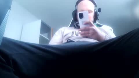hornycock_1993 online show from January 4, 7:55 am