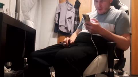 hornycock_1993 online show from January 18, 9:45 pm
