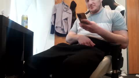hornycock_1993 online show from January 19, 9:55 am