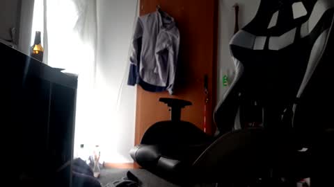 hornycock_1993 online show from January 26, 11:06 am