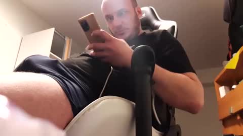 hornycock_1993 online show from January 29, 2:51 am