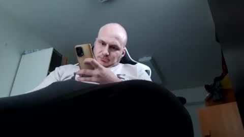 hornycock_1993 online show from January 31, 2:39 pm