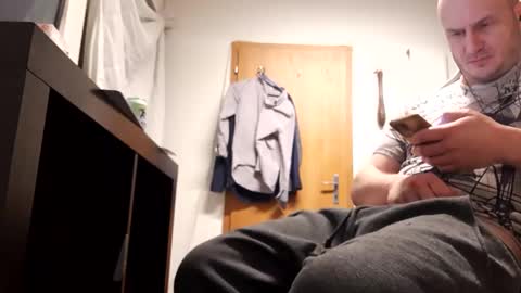 hornycock_1993 online show from February 3, 4:35 am