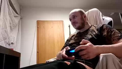 hornycock_1993 online show from February 20, 5:51 pm