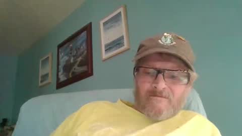 hornyd7711 online show from September 19, 6:19 pm