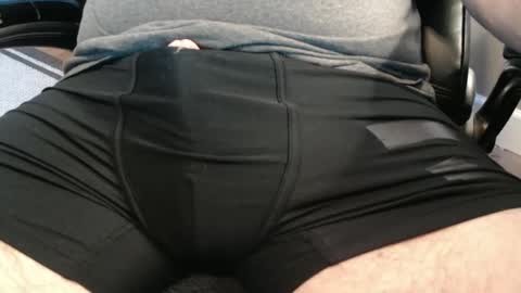 Snapshot of hornydawg50 chatting on December 18, 5:10 pm hornydawg50 online show from December 18, 5:10 pm