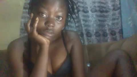 hornygal001 online show from December 2, 3:04 am