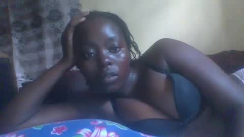 hornygal001 online show from December 2, 10:28 am