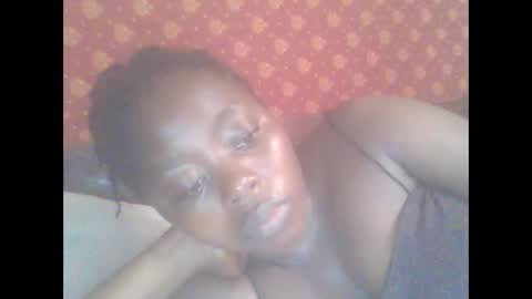 Snapshot of hornygal001 chatting on February 18, 11:39 am hornygal001 online show from February 18, 11:39 am