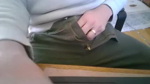 Snapshot of hornyhubby1001 chatting on March 12, 4:24 pm hornyhubby1001 online show from March 12, 4:24 pm