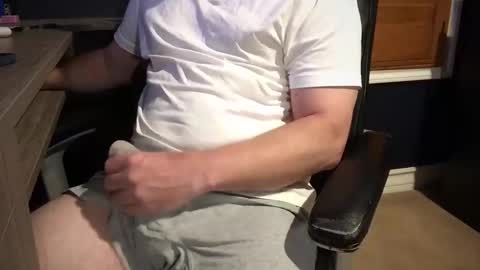 Snapshot of hornyhusker087 chatting on March 1, 5:48 pm Horny Husker online show from March 1, 5:48 pm