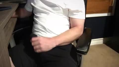 Snapshot of hornyhusker087 chatting on March 29, 5:13 pm Horny Husker online show from March 29, 5:13 pm