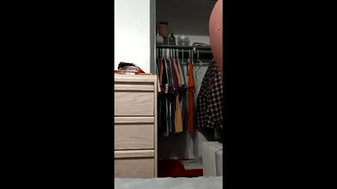 Snapshot of hornyman6942842 chatting on February 16, 7:04 am hornyman6942842 online show from February 16, 7:04 am