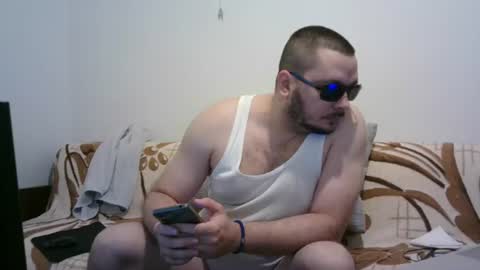 hornymonkey991 online show from July 28, 7:39 pm