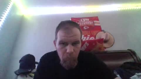 Snapshot of hornypierceddad chatting on February 19, 5:03 am hornypierceddad online show from February 19, 5:03 am