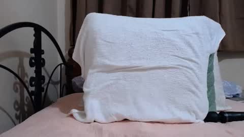 Tyla online show from December 21, 1:58 am