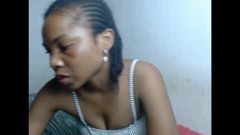 Snapshot of hornyxbum chatting on November 22, 10:53 pm hornyxbum online show from November 22, 10:53 pm