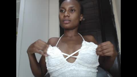 hornyxmamacita online show from April 26, 11:35 pm
