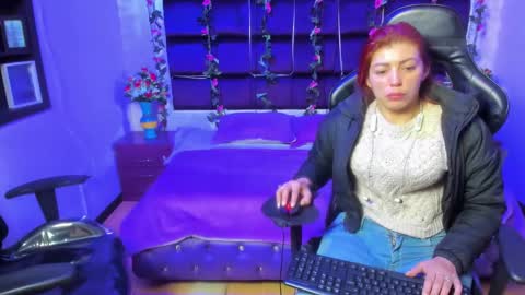 hornyy mom online show from March 12, 12:04 pm