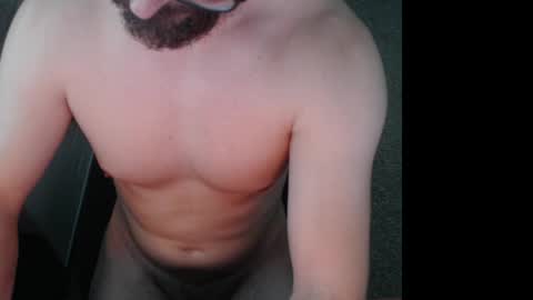 Snapshot of hornyzack3ry chatting on April 8, 5:35 pm hornyzack3ry online show from April 8, 5:35 pm