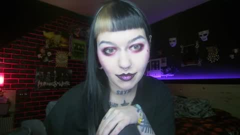 Messalina Horror online show from December 18, 12:17 am