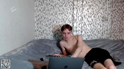 Snapshot of horzy_forz chatting on December 29, 9:52 pm Horzy online show from December 29, 9:52 pm