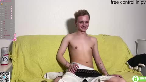 Snapshot of horzy_forz chatting on March 3, 10:10 pm Horzy online show from March 3, 10:10 pm