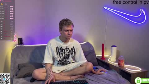 Snapshot of horzy_forz chatting on March 9, 5:49 pm Horzy online show from March 9, 5:49 pm