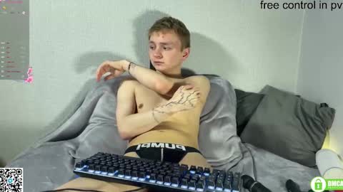 Snapshot of horzy_forz chatting on March 10, 10:55 pm Horzy online show from March 10, 10:55 pm