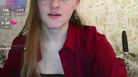 Mia online show from February 14, 10:01 am