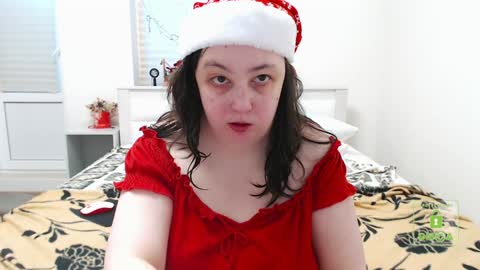 Snapshot of hot_and_pretty chatting on December 24, 9:28 am Lila online show from December 24, 9:28 am