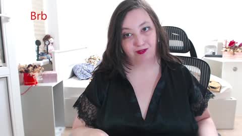 Snapshot of hot_and_pretty chatting on December 29, 3:57 pm Lila online show from December 29, 3:57 pm